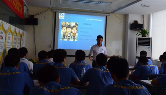左右手2015-2016年度工作總結大會(huì )