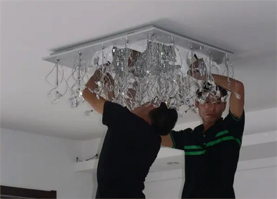 家具安裝：燈具安裝有哪些要求？燈具品牌介紹