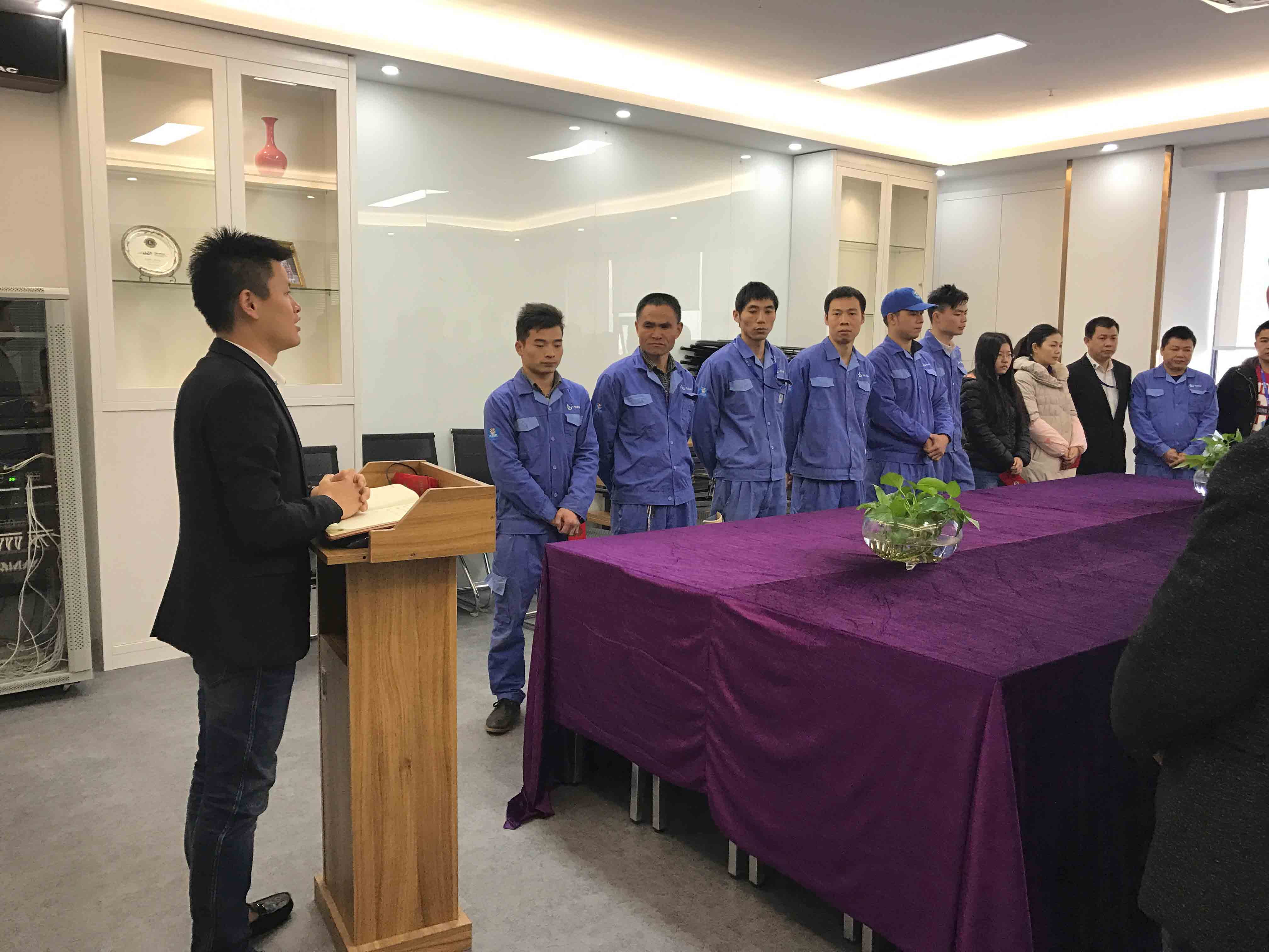深圳市左右手家居安裝服務(wù)有限公司團拜會(huì )